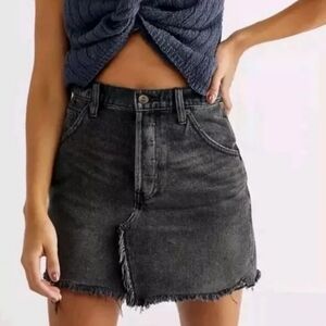 Free People Brea Cut Faded Black High Rise Demin Skirt Size 27